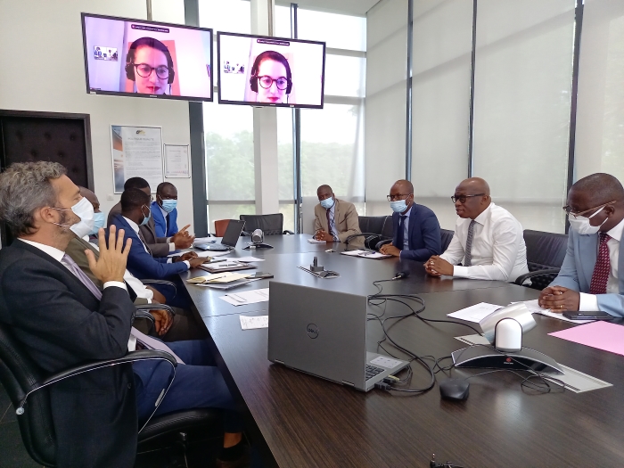 Financement du projets : M. Lanciné Diaby, Le DG du FER rencontre une délégation de l'Agence Française de Développement (AFD)